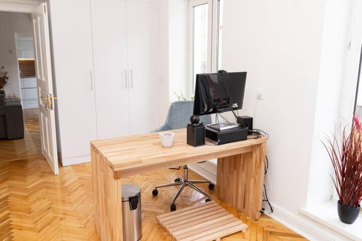 Freedom Apartments In The Heart Of Lviv - Balabana Str And Svoboda Avenue Luaran gambar