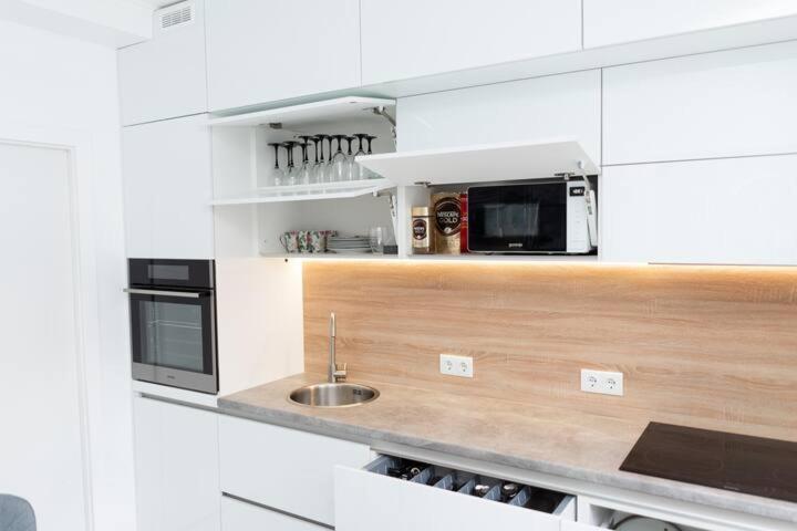 Freedom Apartments In The Heart Of Lviv - Balabana Str And Svoboda Avenue Luaran gambar